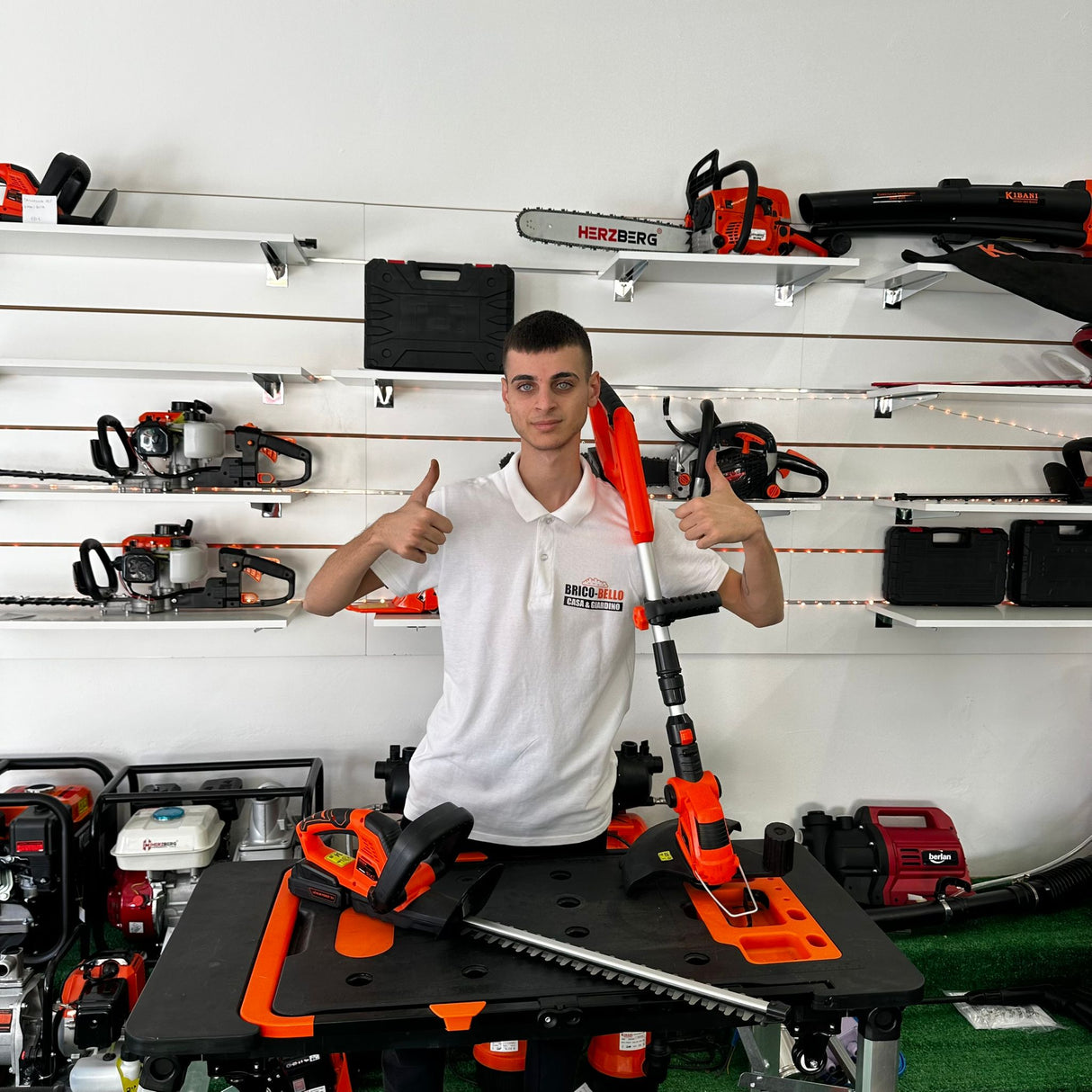 Pack : Taille-haie professionnel + Débroussailleuse à batterie de BricoBello