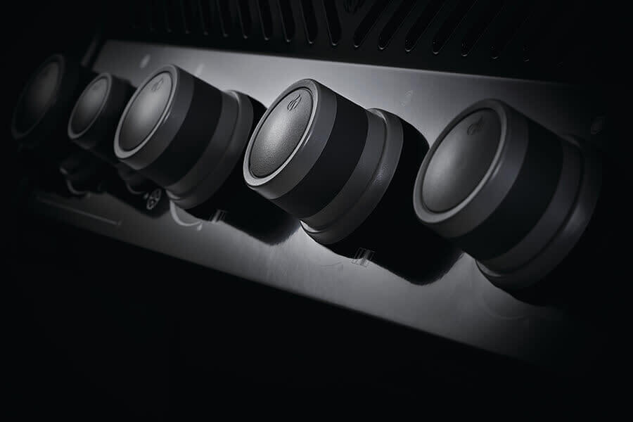 Barbecue Napoleon Rogue 425 RSB Nero