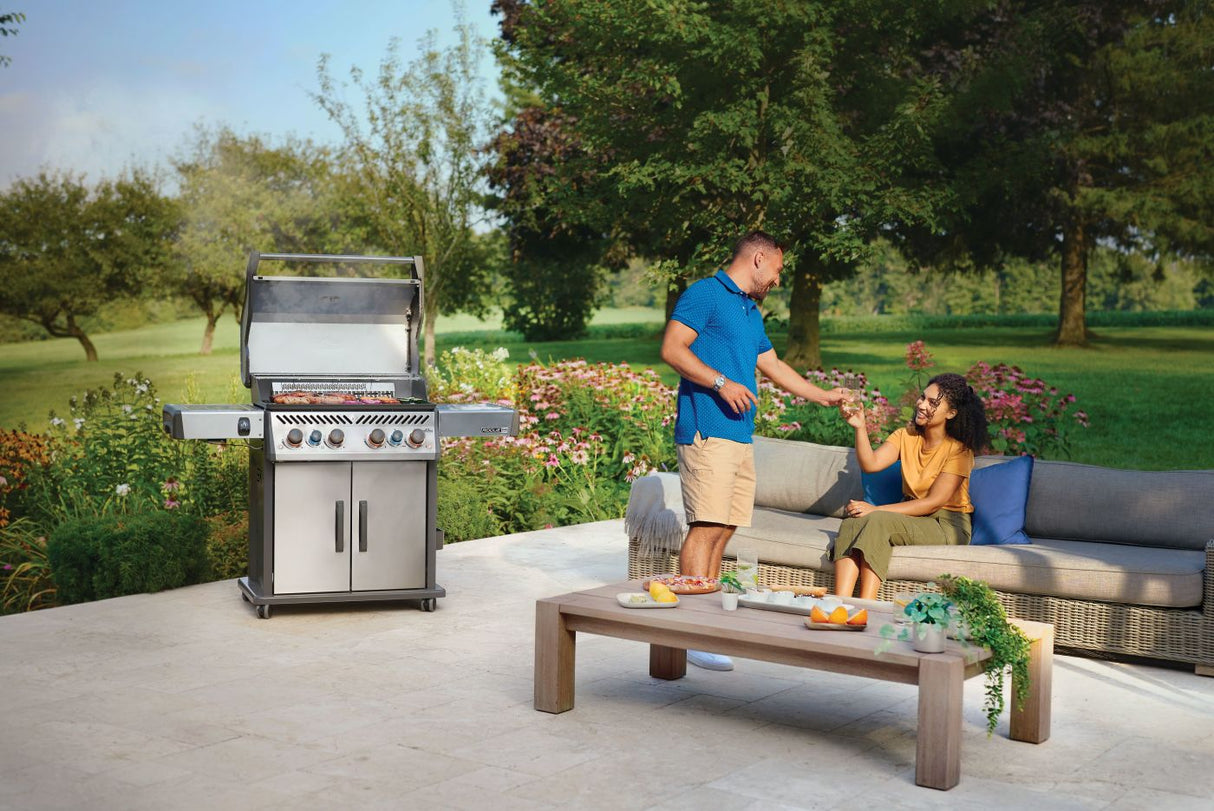 Barbecue Napoleon Rogue PRO-S 525 RSIB Compatto 6 Bruciatori