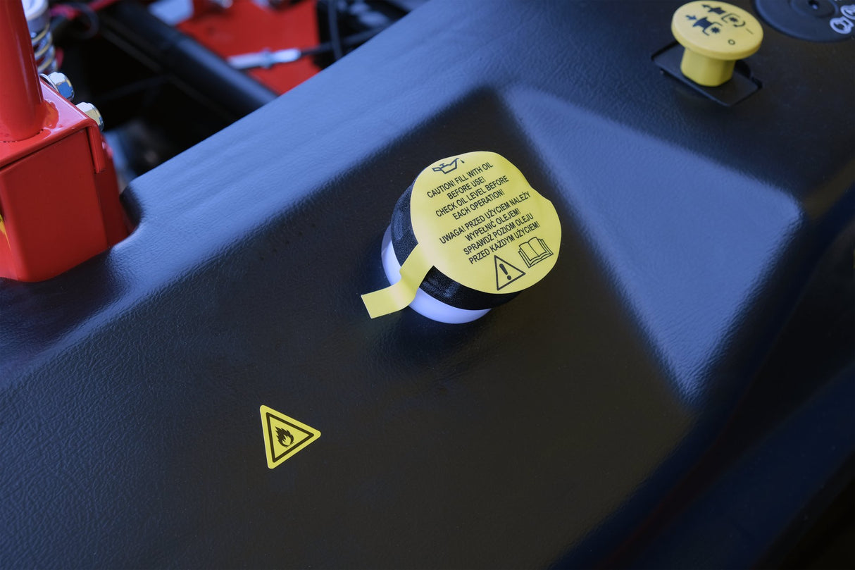 Trattorino Yato a Benzina 546cc 1066 mm 11 kW Professionale
