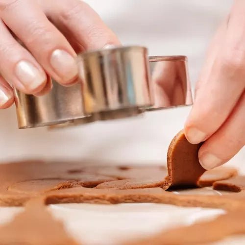 Stampi in Metallo Natalizi Set 7 Pezzi in Acciaio Inossidabile per Biscotti e Decorazioni Natalizie