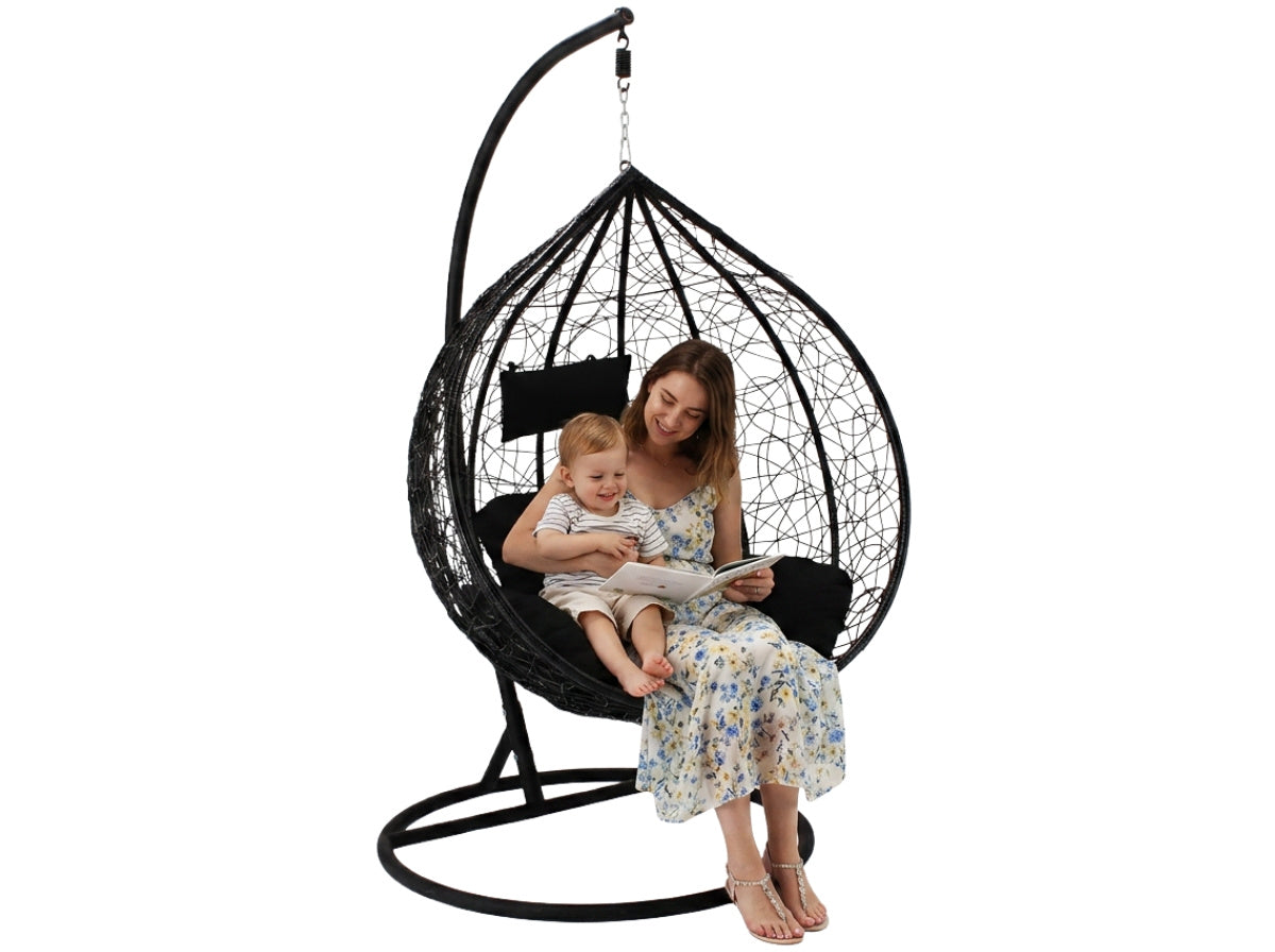 Poltrona Sospesa Garden Line Nera Technorattan Cuscino Nero Telaio 150kg