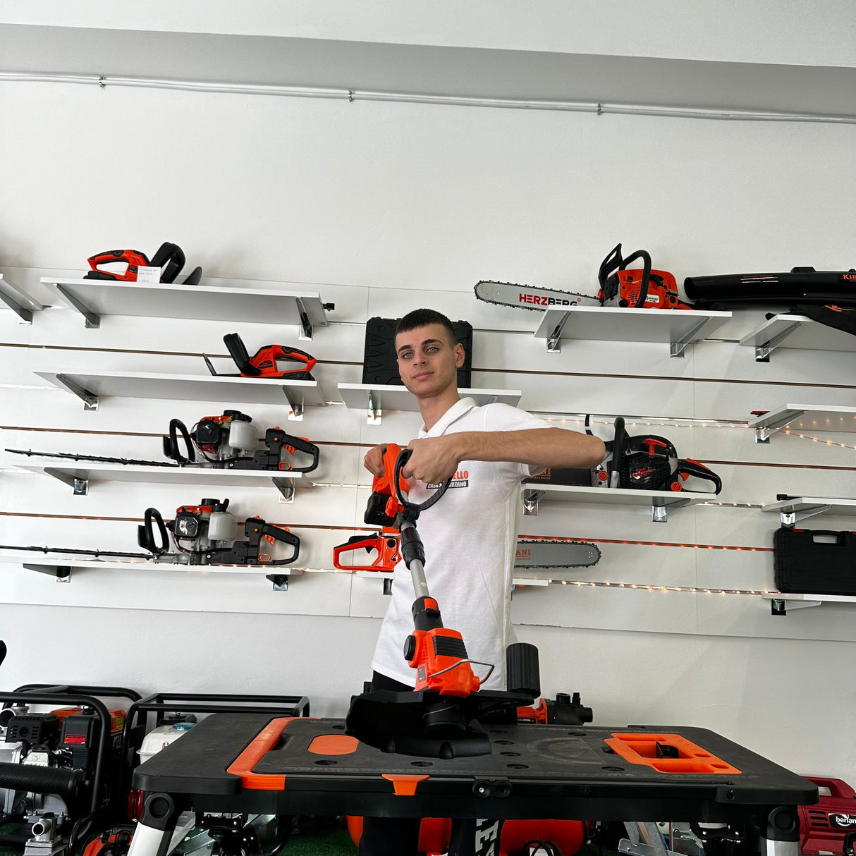 Pack : Taille-haie professionnel + Débroussailleuse à batterie de BricoBello