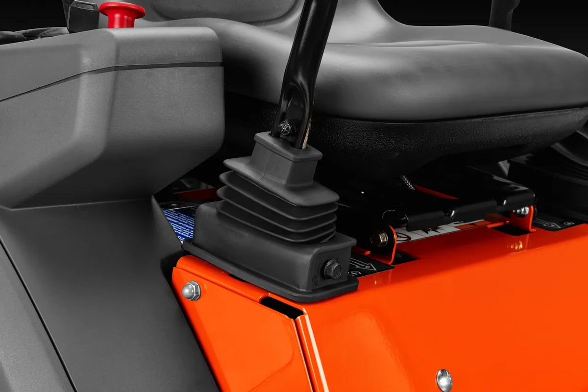 Trattorino Zero Turn Husqvarna Z242F 106,7 cm – Kawasaki 726 cc