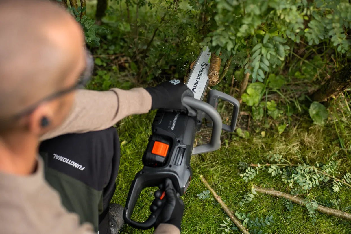 Motosega Husqvarna Aspire™ C15X-P4A - senza batteria e caricabatterie