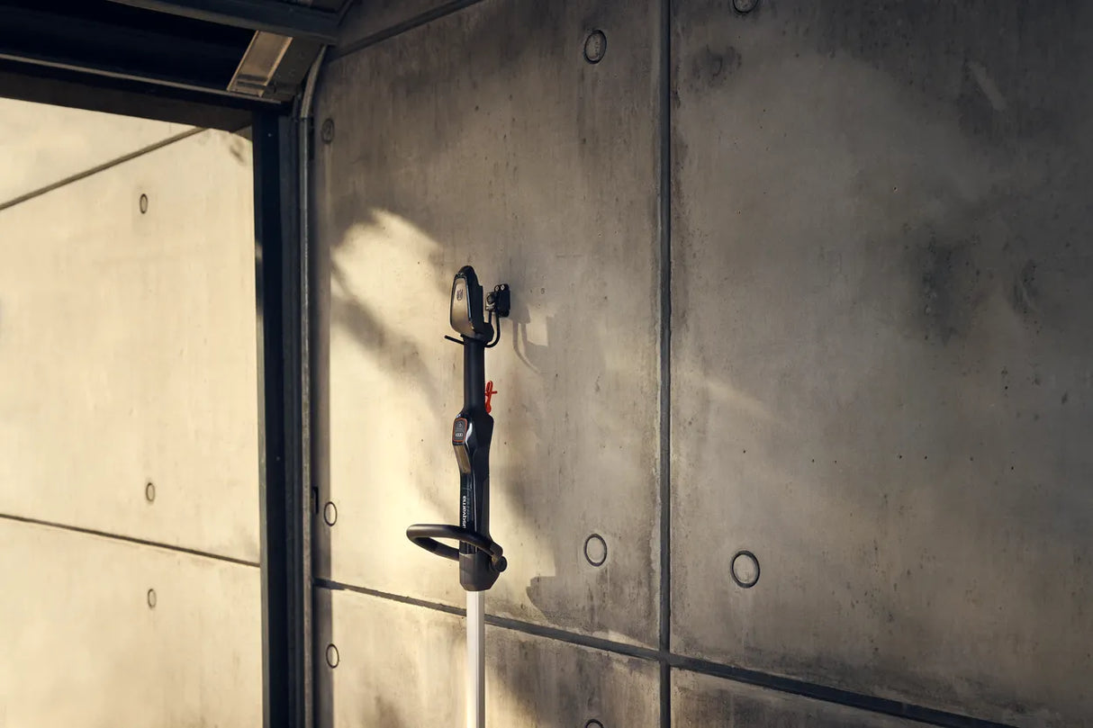 Husqvarna Aspire™ T28-P4A senza batteria e caricabatterie