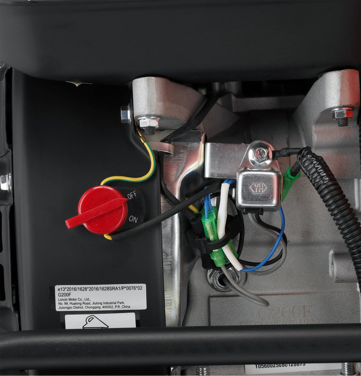 Biotrituratore a Scoppio Yato 196cc 5,5CV Per Rami Fino a 50mm