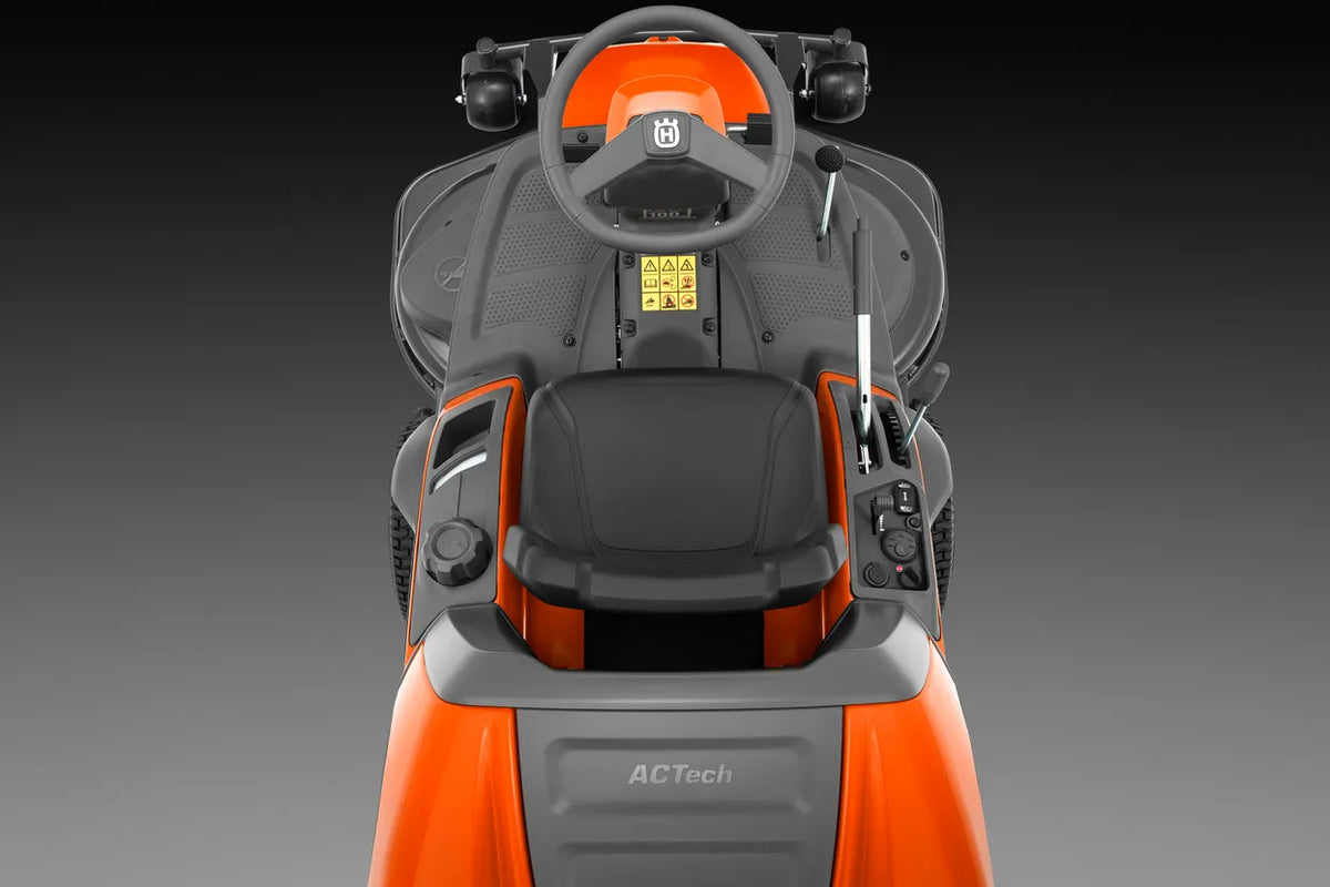 Trattorino Rider Husqvarna RC 320Ts AWD 635 cc – Raccolta 300 L (Senza Piatto)