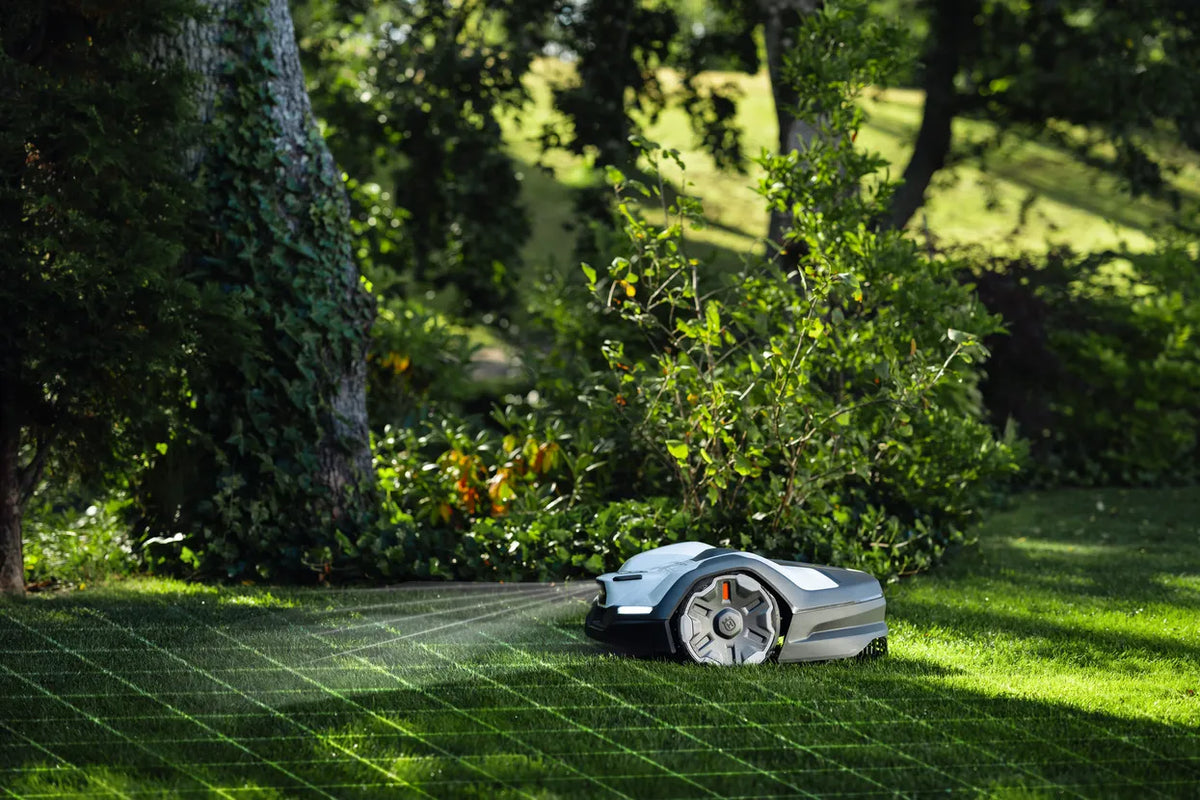 Robot Tagliaerba Husqvarna Automower® 405VE NERA – fino a 900 m²