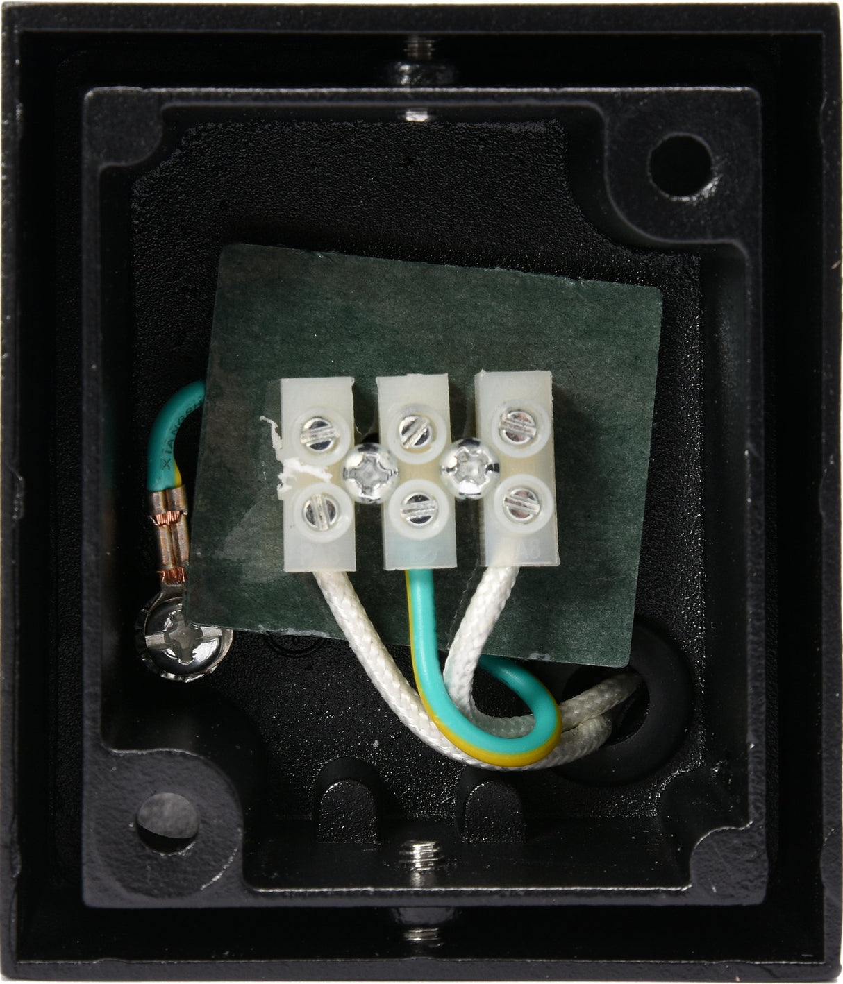 Lampada da Parete per Esterni IP44 – 1xGU10, Alluminio Nero YATO